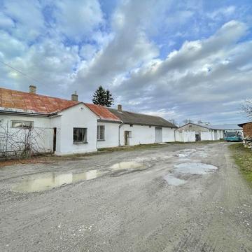 Львівська вул., 176