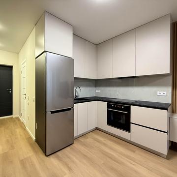 Кадетський Гай вул., 12