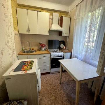 10000 у. о Продаж 2 кім квартири вул Полякова 1/5 р-н 93 гімназіі