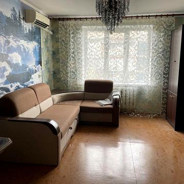 Квартира 2-х комнатная, свет есть.