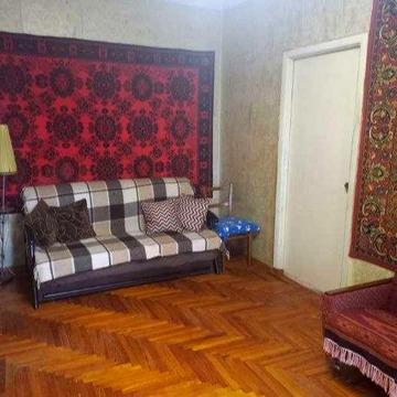 Оренда 2х-кімнатної квартири. Район - Космос. Можна Військовим