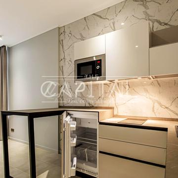 Джона Маккейна вул. (Івана Кудрі), 7