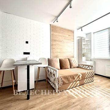 Київська вул., 2-М