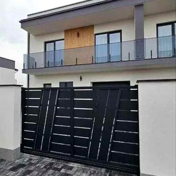 Газифікований дуплекс на тихій затишній вулиці