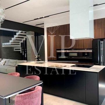 Элитный дом с новым ремонтом в КП Форест, Лесопарк, напротив Парк Хауз