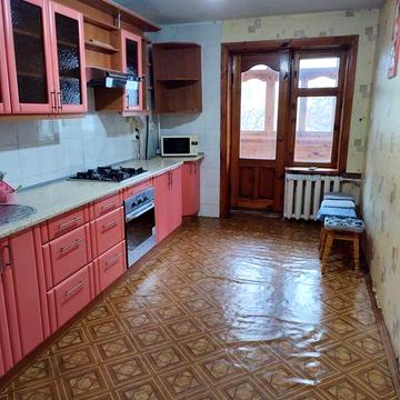 Здам двокімнатну квартиру в центрі міста.