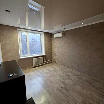 Продам 3-комнатную квартиру  м. Масельского