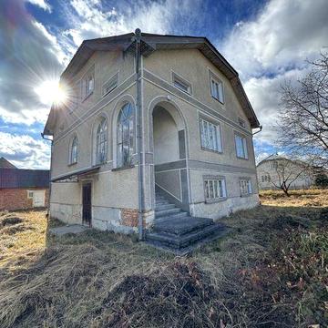 Цегляний будинок у Брошнів-Осаді