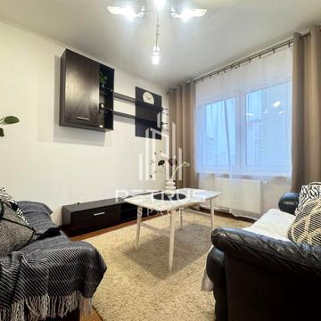 Бориса Гмирі вул., 16А