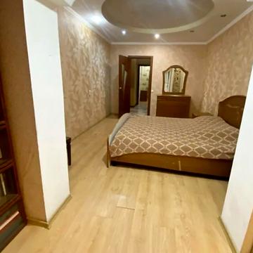 Бориса Гмирі вул., 13