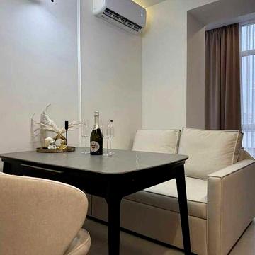 Шикарна двійка в центрі з ремонтом