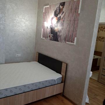 Бугаївська вул., 44