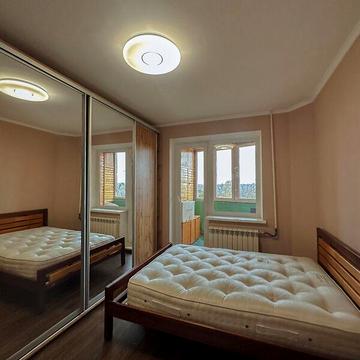 Довгострокова оренда 3к Квартира Кулика і Гудачека (Макарова) вулиця