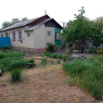 Продаётся 1/2 часть дома в районе ул. Паустовского,