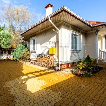 Лісова вул.