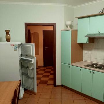 Валерія Лобановського просп., 126-Г