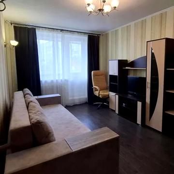 Композитора Лятошинського вул., 8-А