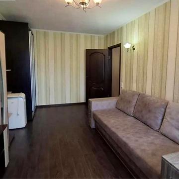 ЗАТИШНА квартира неподалік від ТРЦ Республіка