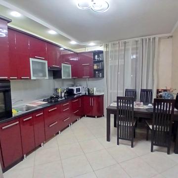 Леоніда Перфецького вул., 2а