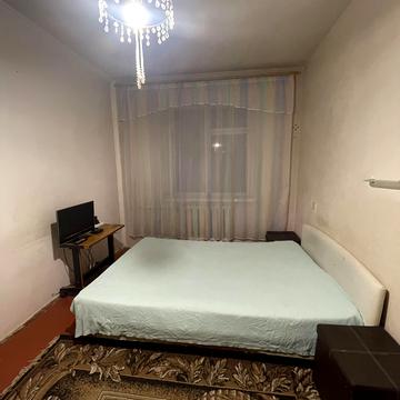 Павела Йозефа Шафарика вул. (), 10