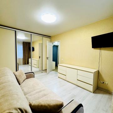 Деміївська вул., 39