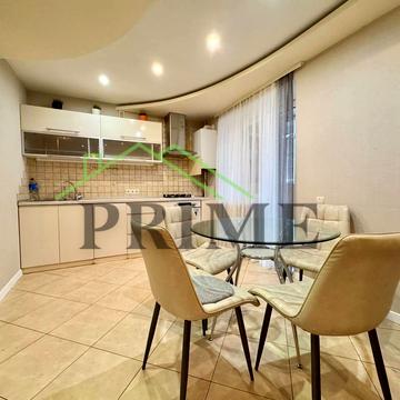 Дмитра Пругла вул. (Станіславського), 10