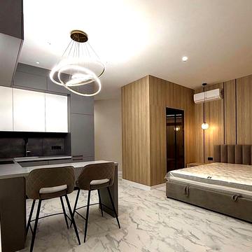 Набережна Перемоги вул., 7