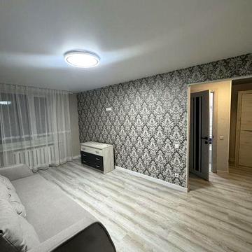 Продам светлую , однокомнатную квартиру на пр.Мира /Клушина !!!