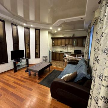 Аренда двухкомнатной квартиры в элитном доме на Набережной