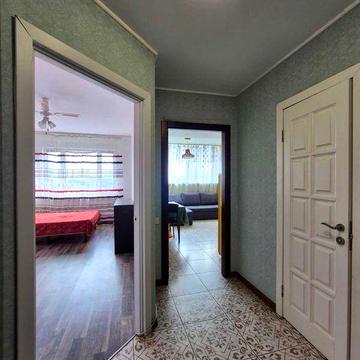 Без комісії! Закревського, 42А чудова 1 кімнатна з меблями, технікою