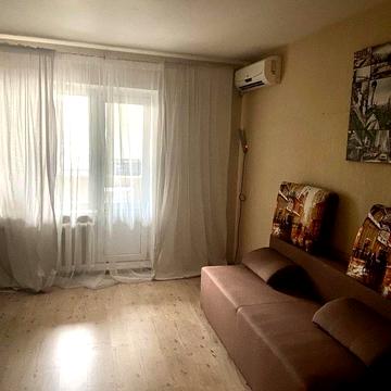 Двокімнатна 70 кв.м , пр Григоренка 1-А. Є-оселя, ВПО, безнал