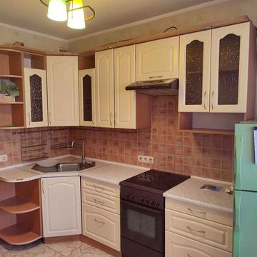 Затишна 2-кімнатна квартира 60 м² вул. Лариси Руденко 21