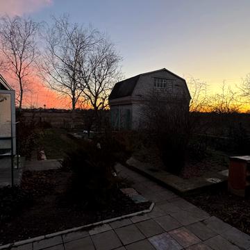 Центральна, 26