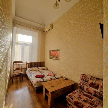 Грецька вул., 40