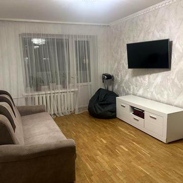 Продам 3-кімнатну квартиру . Чешка