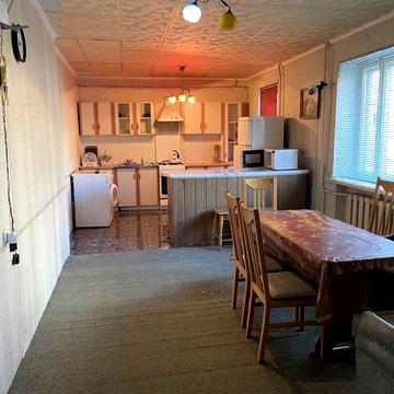 Сдам 4х ком.квартиру в р-не Таврии В; Только Рабочим,  Командировочным