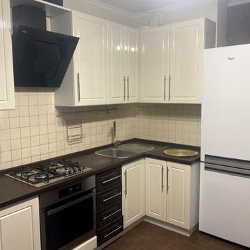 Метрологічна вул., 56