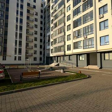 Продаж  3-кімнатної квпртири по вул. Довга, бічна Дж. Вашингтона
3-кім