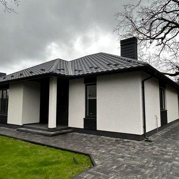 Якісний будинок в передмісті Києва