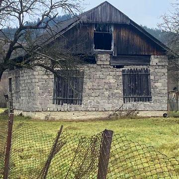 Продається терміново будинок в центрі села.с.Шевченкове.