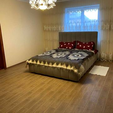 Здається будинок в Карпатах