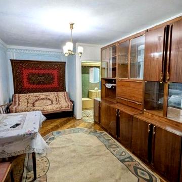 Івана Миколайчука вул., 7