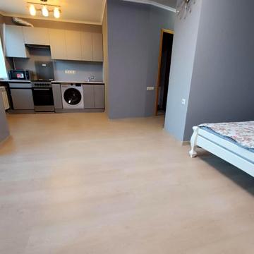 Євгена Танцюри вул., 37/43