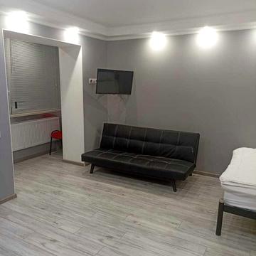 Героїв полку "Азов" вул. (Маршала Малиновського), 28-Б