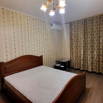 Григорія Ващенка вул., 7