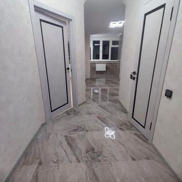 Продаж 1к.квартирина Озерній!