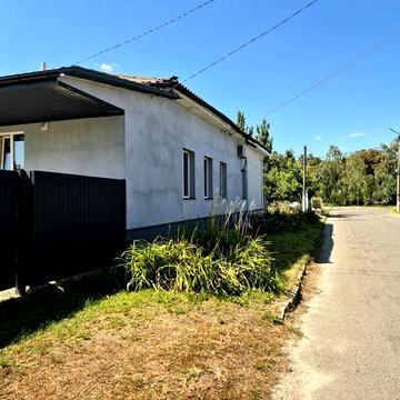 Ціна знижена! Частина будинку в р-ні Університету