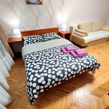 Івана Богуна, 3