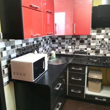 ВІЛЬНА 1-кімнатна з ремонтом, меблі і техніка