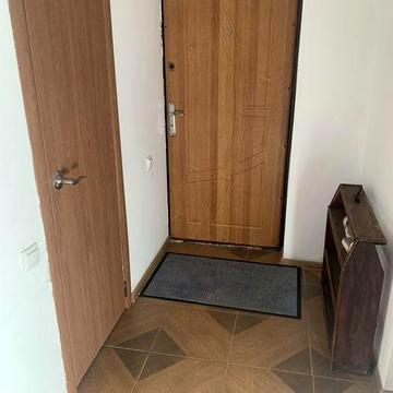 Здам пів будинку